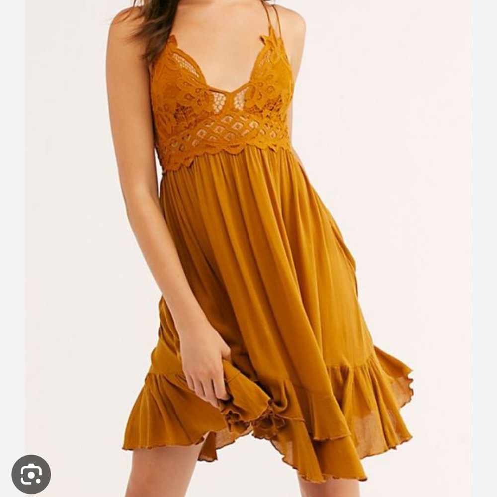 FP One Adela Slip Gold